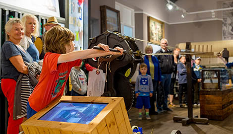 Rope Making at Bridport Museum